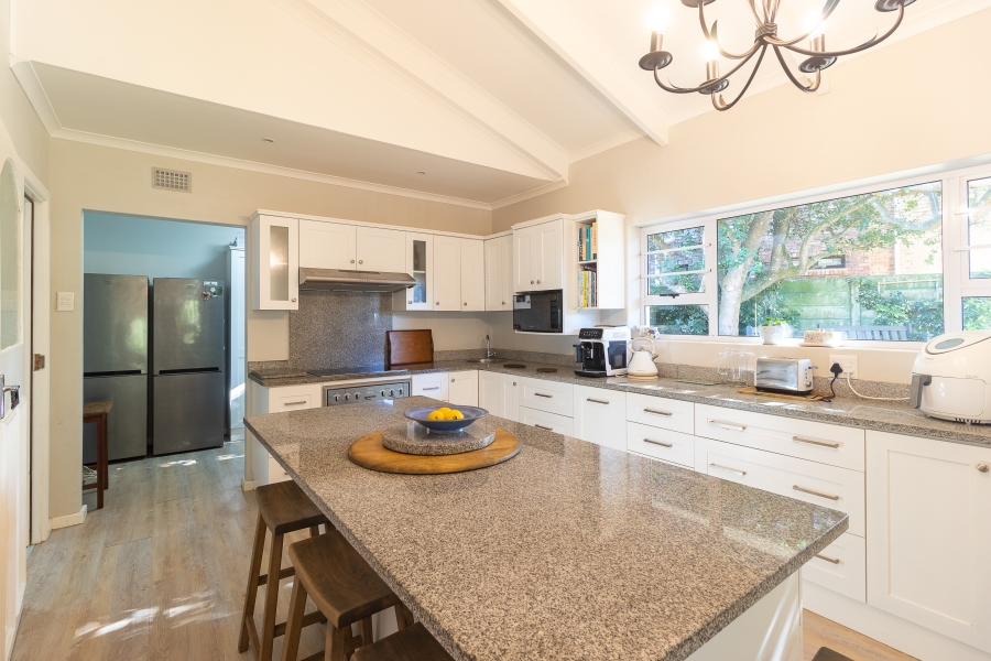 5 Bedroom Property for Sale in Kenton On Sea Eastern Cape